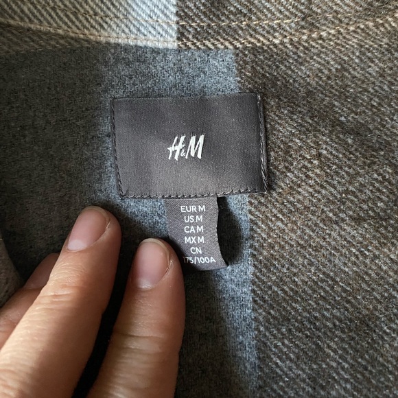NWOT H&M Men’s Flannel Size M - Picture 5 of 7